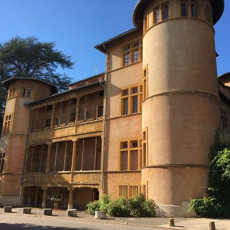 Une Nuit Au Chateau Lyon Exterior foto