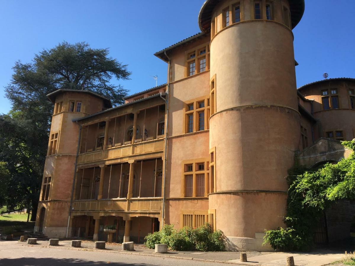 Une Nuit Au Chateau Lyon Exterior foto